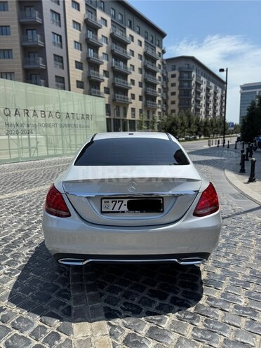 Mercedes C 300-11