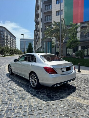 Mercedes C 300-10