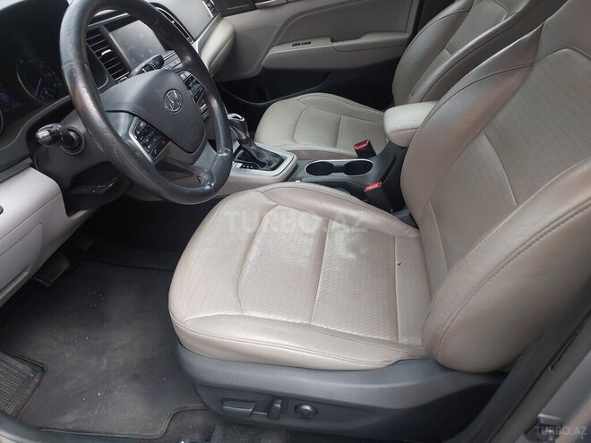 Hyundai Elantra 2016, 243,011 km - 2.0 л - Bakı