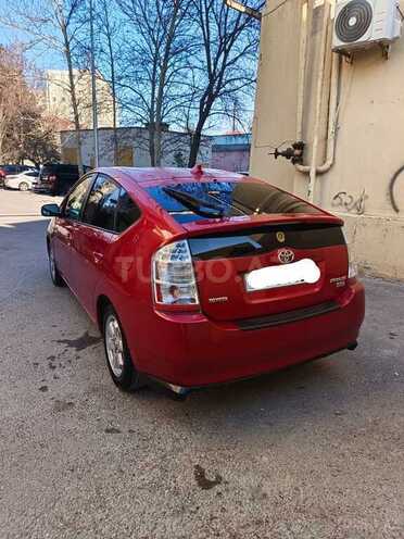 Toyota Prius-2