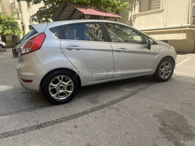 Ford Fiesta 2014, 140,000 km - 1.6 l - Xırdalan