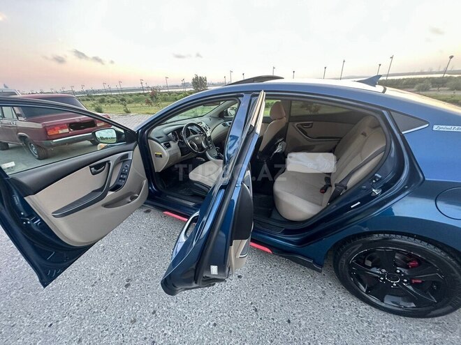 Hyundai Elantra 2015, 188,293 km - 1.8 л - Bakı
