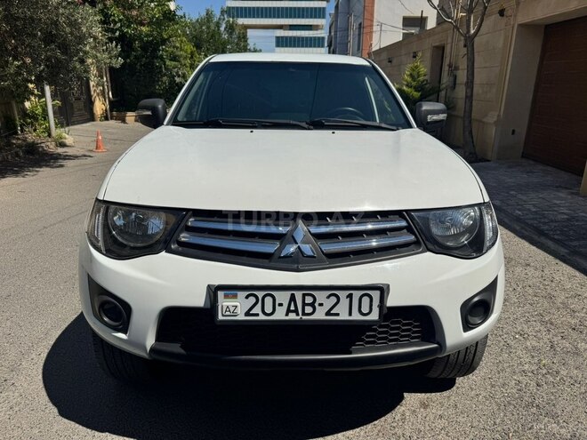 Mitsubishi L200 2015, 344,000 km - 2.5 l - Bakı