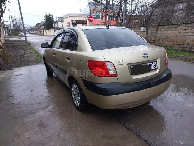 Kia Rio 2008, 340,000 km - 1.4 l - Xudat