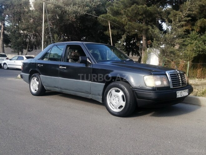 Mercedes E 200 1993, 420,500 km - 2.0 l - Bakı