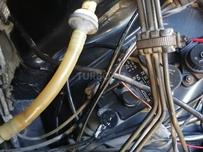 Mercedes E 200 1993, 420,500 km - 2.0 l - Bakı