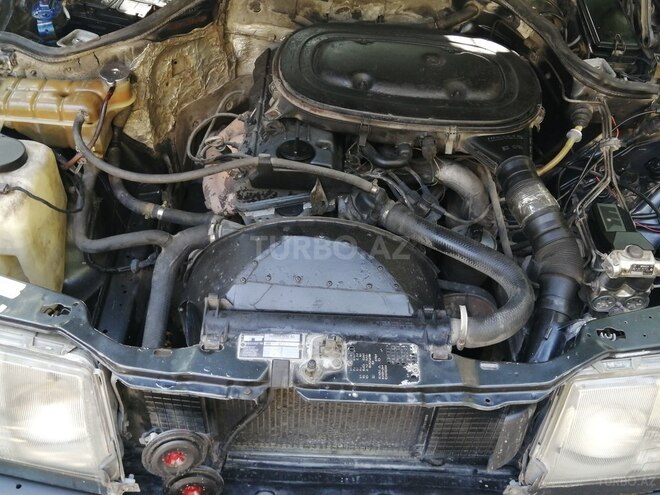 Mercedes E 200 1993, 420,500 km - 2.0 l - Bakı