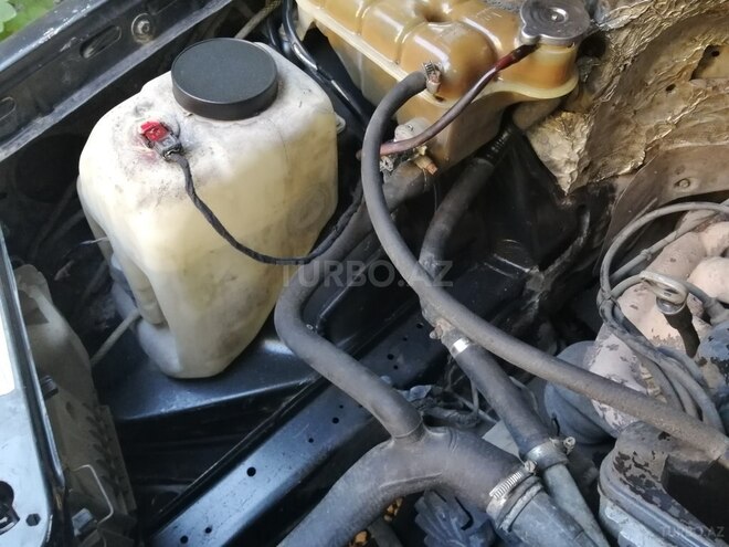 Mercedes E 200 1993, 420,500 km - 2.0 l - Bakı