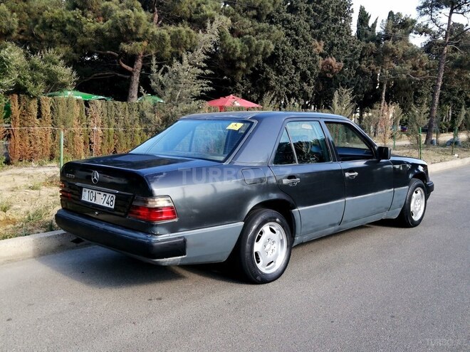 Mercedes E 200 1993, 420,500 km - 2.0 l - Bakı