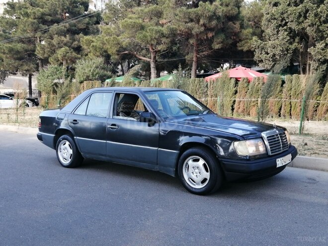 Mercedes E 200 1993, 420,500 km - 2.0 l - Bakı