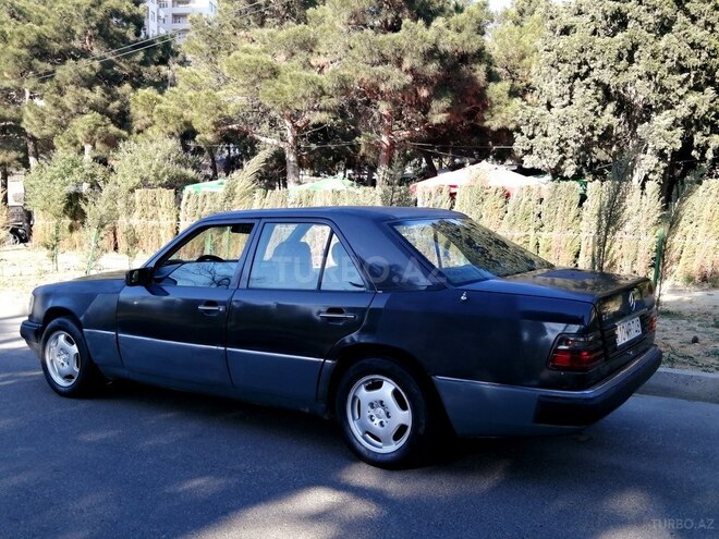 Mercedes E 200 1993, 420,500 km - 2.0 l - Bakı