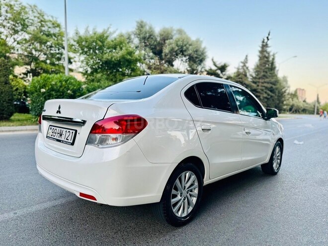 Mitsubishi Attrage 2015, 142,000 km - 1.2 l - Bakı