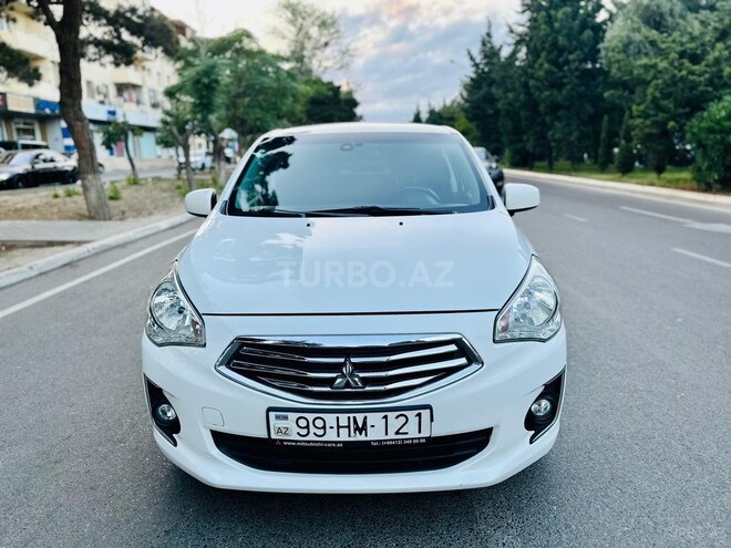 Mitsubishi Attrage 2015, 142,000 km - 1.2 l - Bakı
