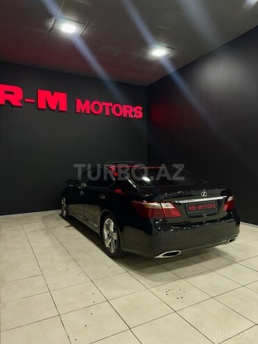 Lexus LS 460-8