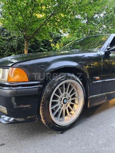 BMW 316 1994, 623,000 km - 1.6 l - Zaqatala