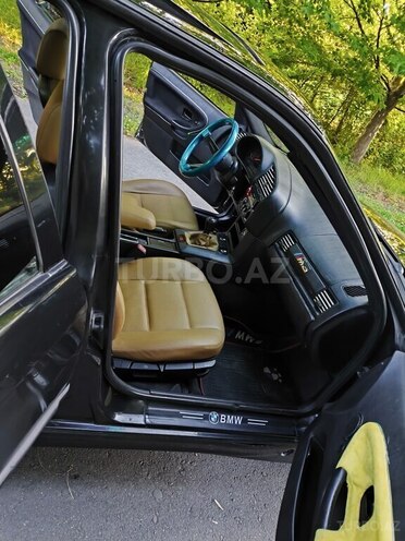 BMW 316 1994, 623,000 km - 1.6 l - Zaqatala