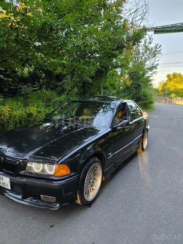 BMW 316 1994, 623,000 km - 1.6 l - Zaqatala