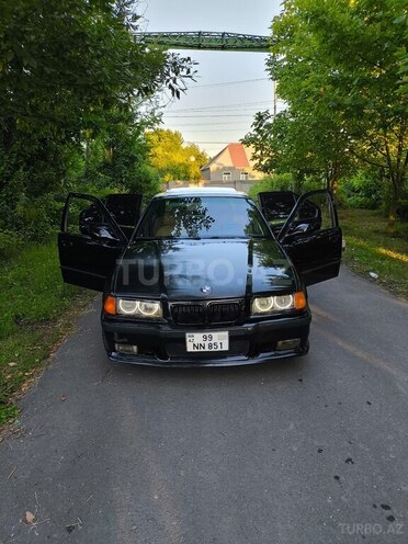 BMW 316 1994, 623,000 km - 1.6 l - Zaqatala