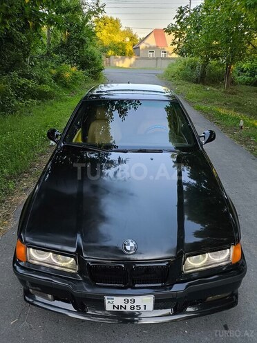 BMW 316 1994, 623,000 km - 1.6 l - Zaqatala