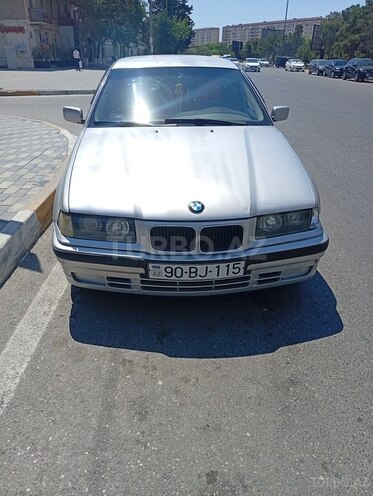 BMW 318 1992, 461,956 km - 1.8 l - Sumqayıt