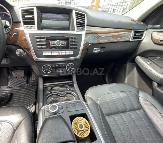 Mercedes GL 350 4MATIC 2015, 238,000 km - 3.0 l - Bakı