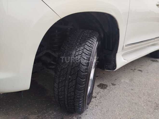 Toyota Land Cruiser Prado 2012, 180,000 km - 2.7 l - Qusar