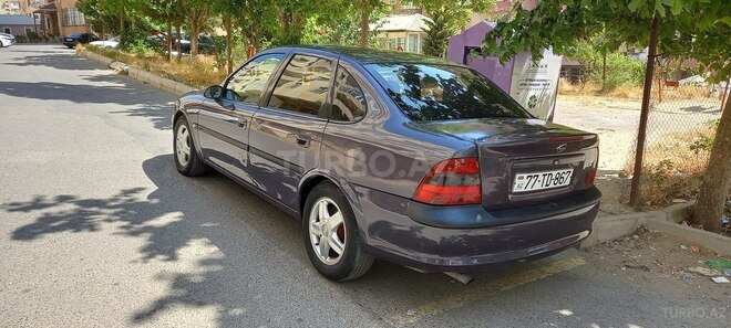 Opel Vectra 1996, 328,000 km - 2.0 l - Bakı