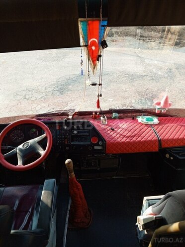 Mercedes  1992, 320,000 km - 12.0 l - Bakı