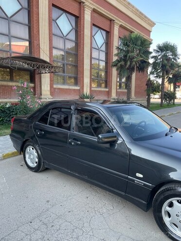 Mercedes C 180-6