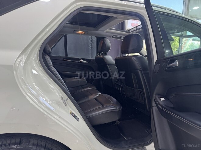 Mercedes ML 350 4MATIC 2010, 226,000 km - 3.5 l - Sumqayıt