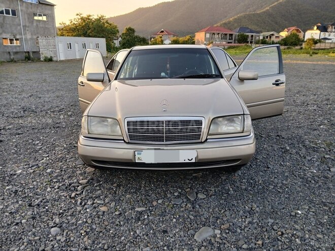Mercedes C 180 1995, 200,000 km - 1.8 l - Bakı