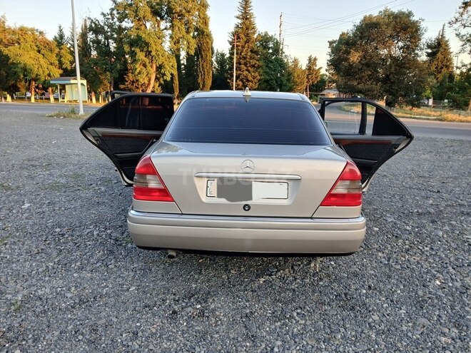 Mercedes C 180 1995, 200,000 km - 1.8 l - Bakı