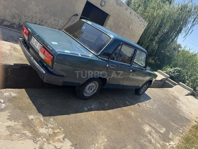 LADA (VAZ) 2107 2008, 86,000 km - 1.6 l - Salyan