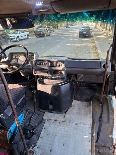 Mercedes 208 D 1994, 418,000 km - 2.3 л - Mingəçevir