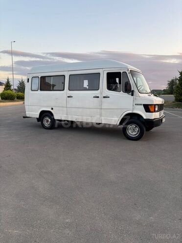 Mercedes 208 D 1994, 418,000 km - 2.3 л - Mingəçevir