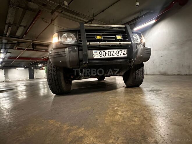 Mitsubishi Pajero 1990, 450,000 km - 2.5 l - Bakı
