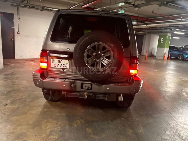 Mitsubishi Pajero 1990, 450,000 km - 2.5 l - Bakı