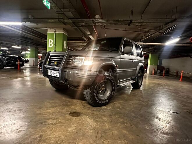 Mitsubishi Pajero 1990, 450,000 km - 2.5 l - Bakı