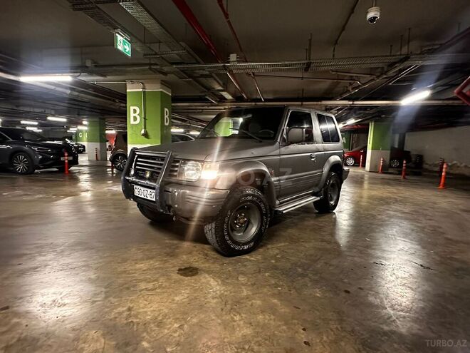 Mitsubishi Pajero 1990, 450,000 km - 2.5 l - Bakı