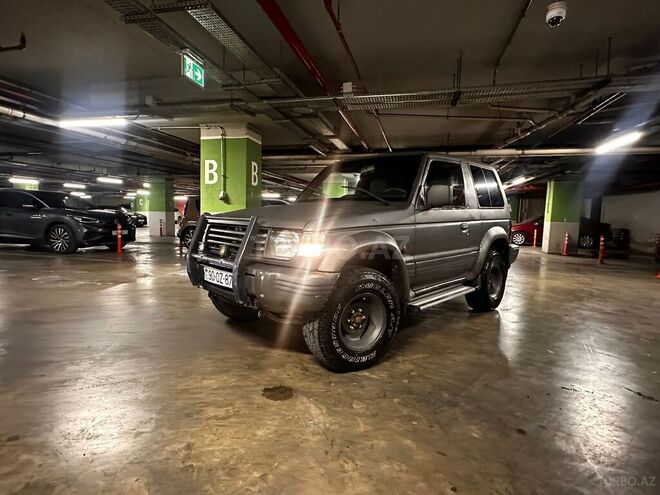 Mitsubishi Pajero 1990, 450,000 km - 2.5 l - Bakı