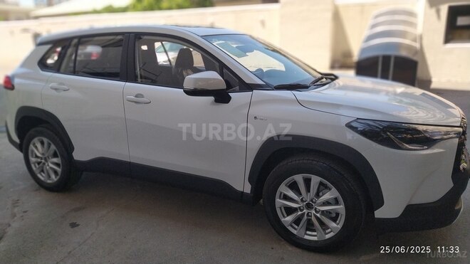 Toyota Corolla Cross 2025, 0 km - 2.0 л - Bakı