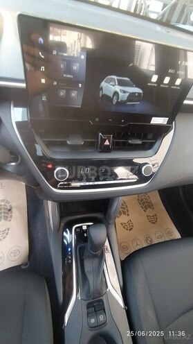 Toyota Corolla Cross 2025, 0 km - 2.0 л - Bakı