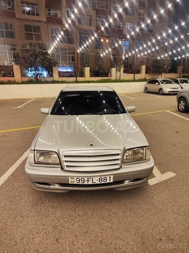 Mercedes C 220 d 2000, 423,500 km - 2.2 л - Bakı