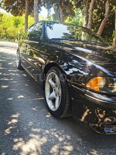 BMW 525 2001, 285,000 km - 2.5 l - Bakı