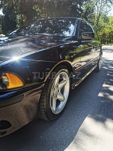 BMW 525 2001, 285,000 km - 2.5 l - Bakı
