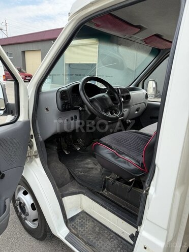 Ford Transit-18