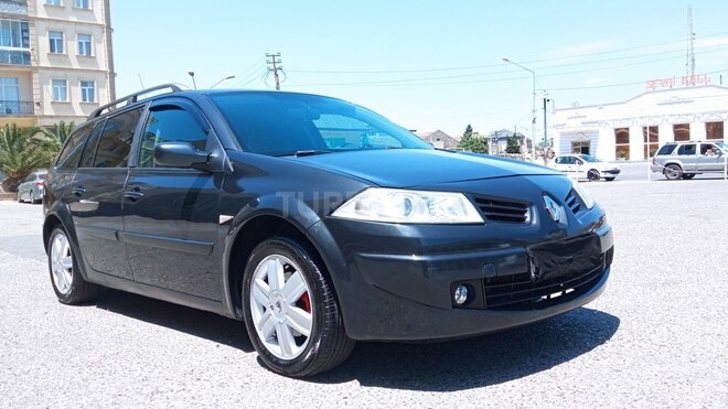 Renault Megane-12