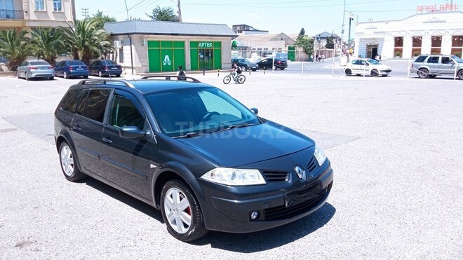 Renault Megane-2