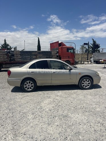 Nissan Sunny 2004, 287,000 km - 1.3 л - Bakı