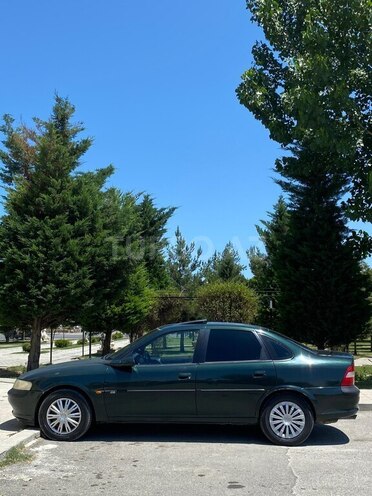 Opel Vectra 1997, 350,000 km - 2.0 l - Xaçmaz